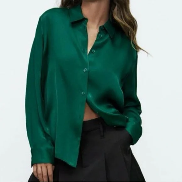 Satin shirt from Zara. Size S. Worn ONCE. Still brand new. - Picture 3 of 7